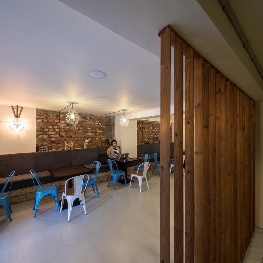 Omega House Hotel Букурещ Екстериор снимка