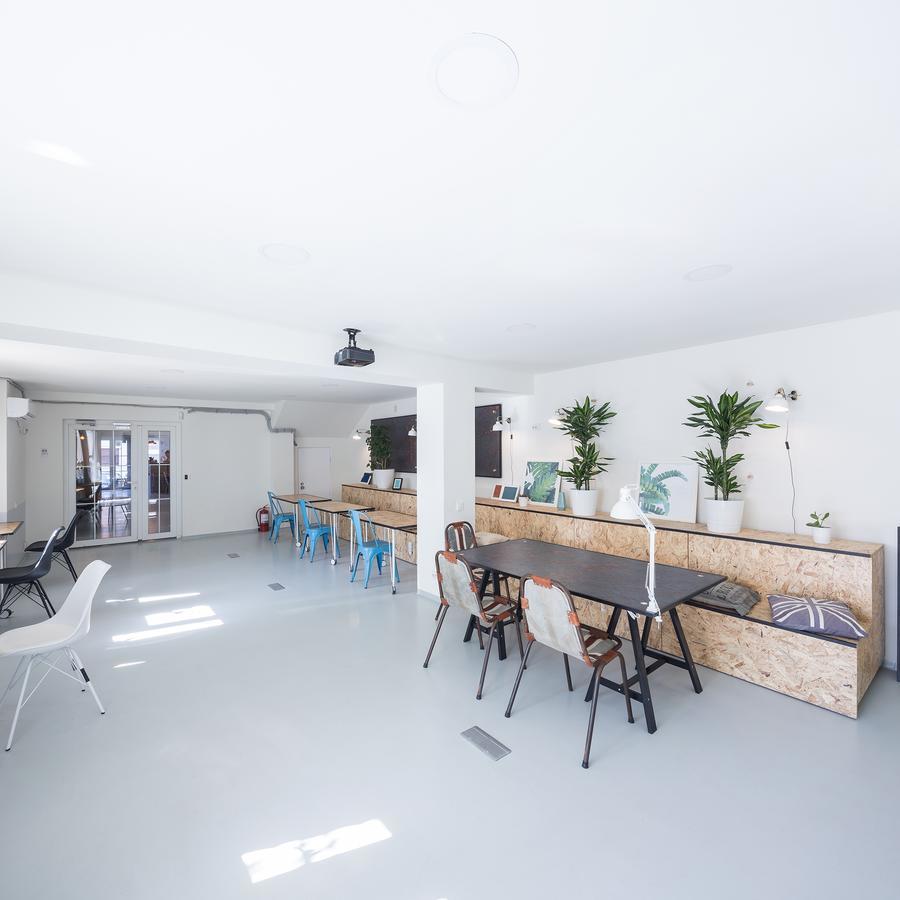 Omega House Hotel Букурещ Екстериор снимка